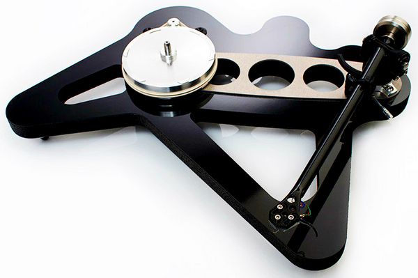 Rega RP8- Apheta